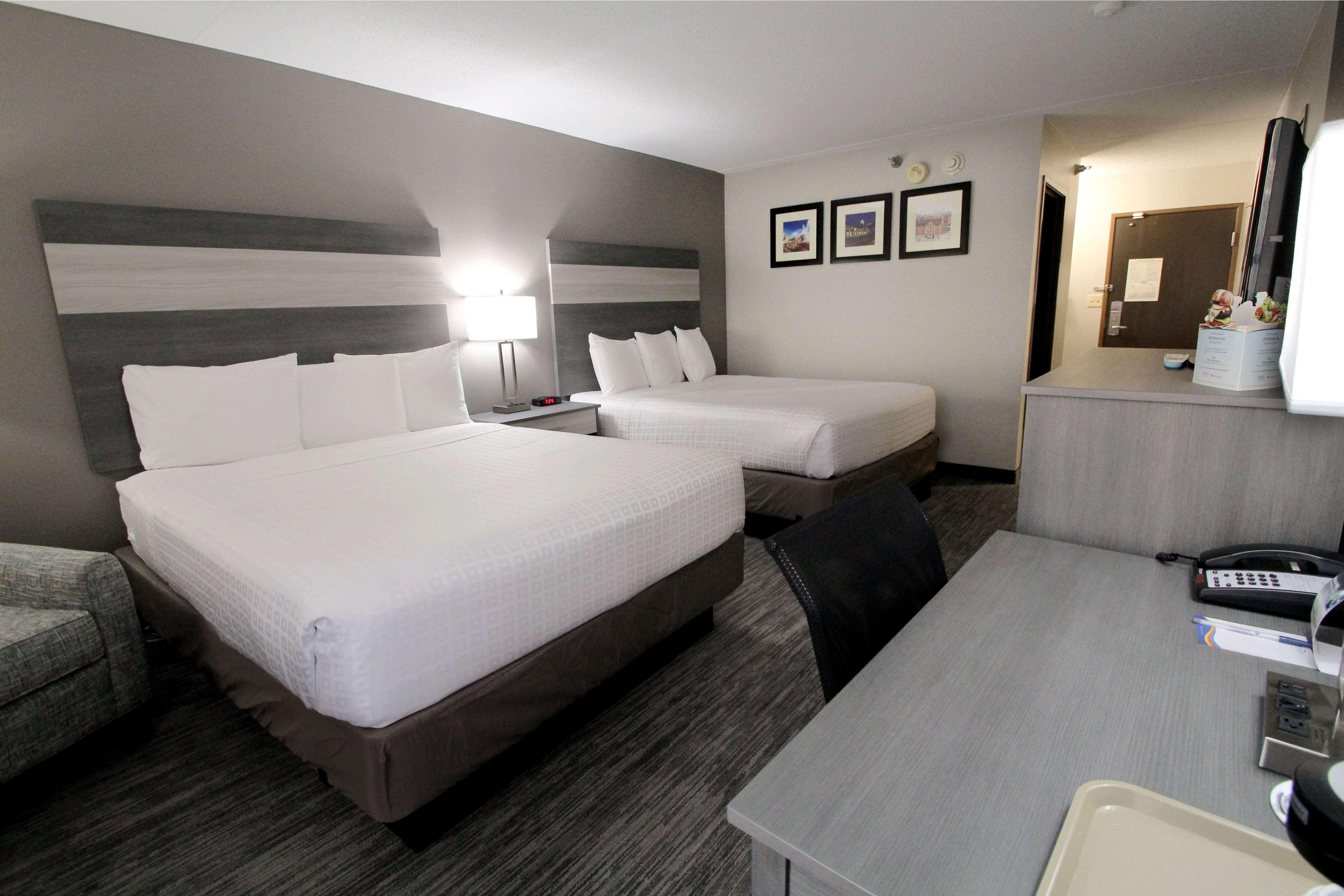Baymont By Wyndham Lafayette - Purdue University Eksteriør bilde