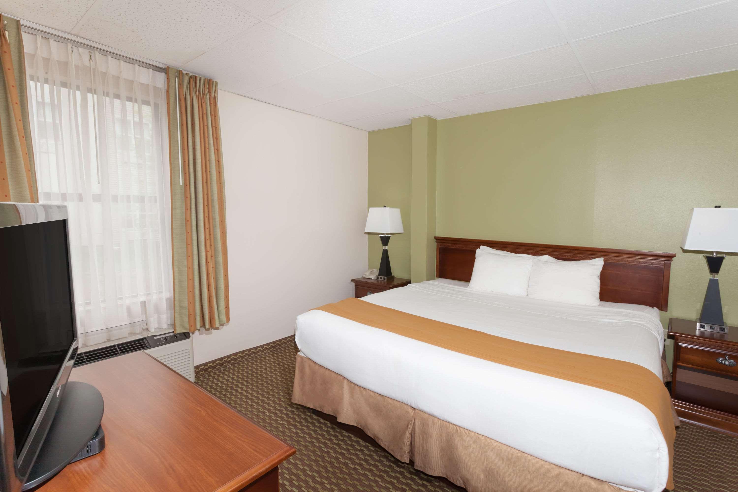 Baymont By Wyndham Lafayette - Purdue University Eksteriør bilde